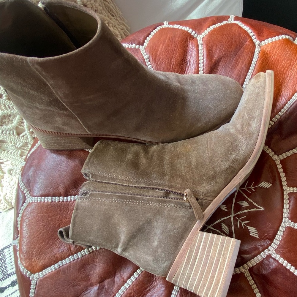 Tory burch booties
